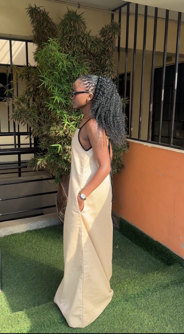 Screenshot_2026-09-04-00-39-03-433_com.miui.gallery Zalen Maxi Dress (Pure Linen)