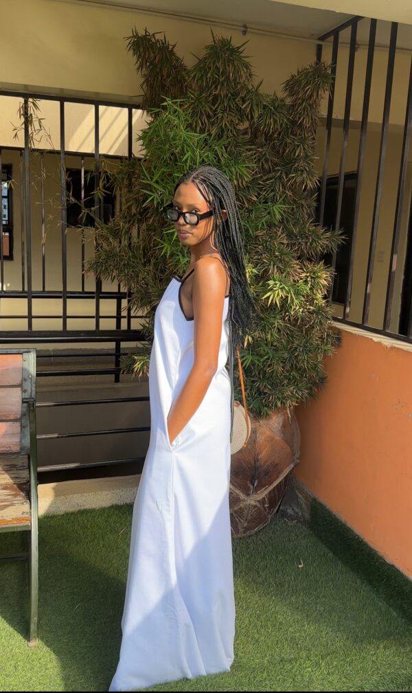 Screenshot_2026-09-04-02-02-14-856_com.miui.gallery Zalen Maxi Dress (Pure Linen)