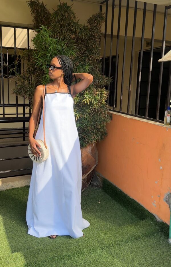 Screenshot_2026-09-04-02-04-10-446_com.miui.gallery Zalen Maxi Dress (Pure Linen)